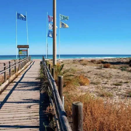 Global Properties, Adosado En Primera Linea De Playa Con Vistas Al Mar Holiday home *