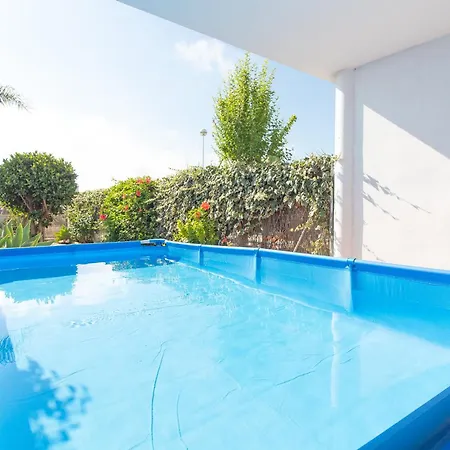Global Properties, Adosado En Primera Linea De Playa Con Vistas Al Mar Holiday home *