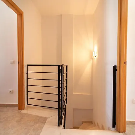 Holiday home Global Properties, Adosado En Primera Linea De Playa Con Vistas Al Mar